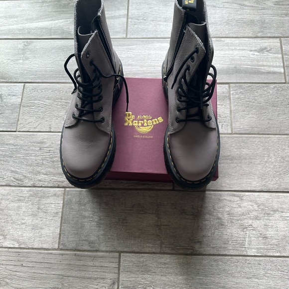 Dr Martens Jadon Piss Platform boot in Zinc Grey. They are "women's" but unisex - Picture 7 of 8